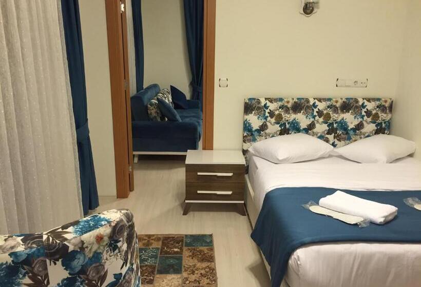 Quarto Quádruplo Estandar, Mego Suite Otel