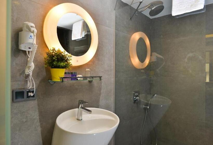 استودیوی استاندارد, Spil Suites