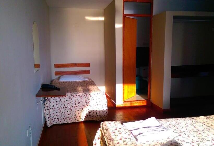 اتاق استاندارد, Hostal La Rivera