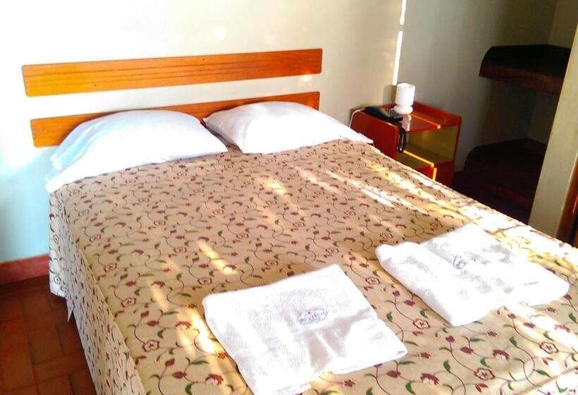 اتاق استاندارد یک نفره, Hostal La Rivera
