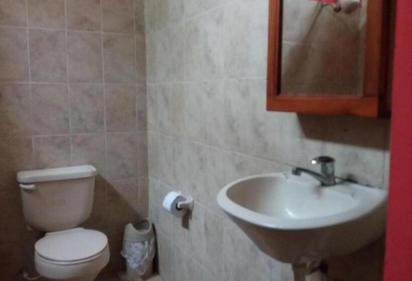 Номер Стандарт, Hospedaje Dannita B&b
