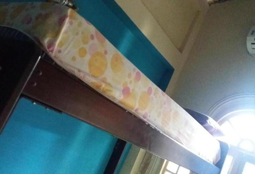 اتاق خانوادگی, Hospedaje Dannita B&b