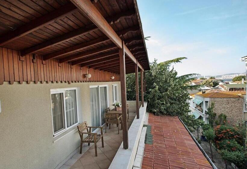 1 Bedroom Penthouse Apartment, Büyükada Apart Hotel   Yeni Apart