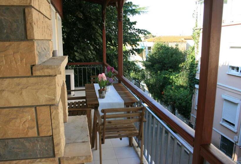 آپارتمان سوپریور 1 خوابه, Büyükada Apart Hotel   Yeni Apart