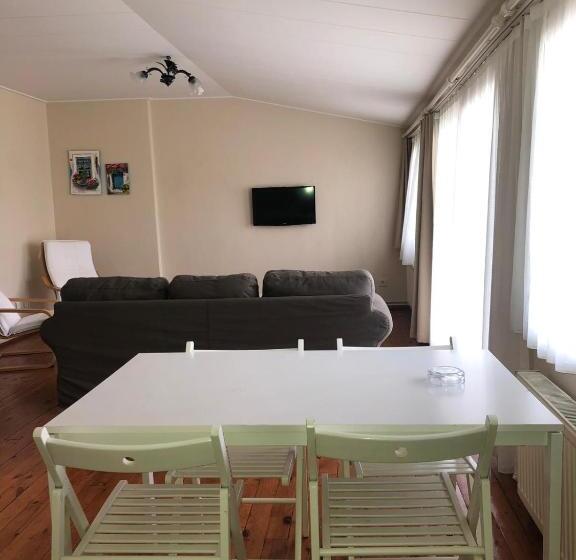 1 Bedroom Penthouse Apartment, Büyükada Apart Hotel   Yeni Apart