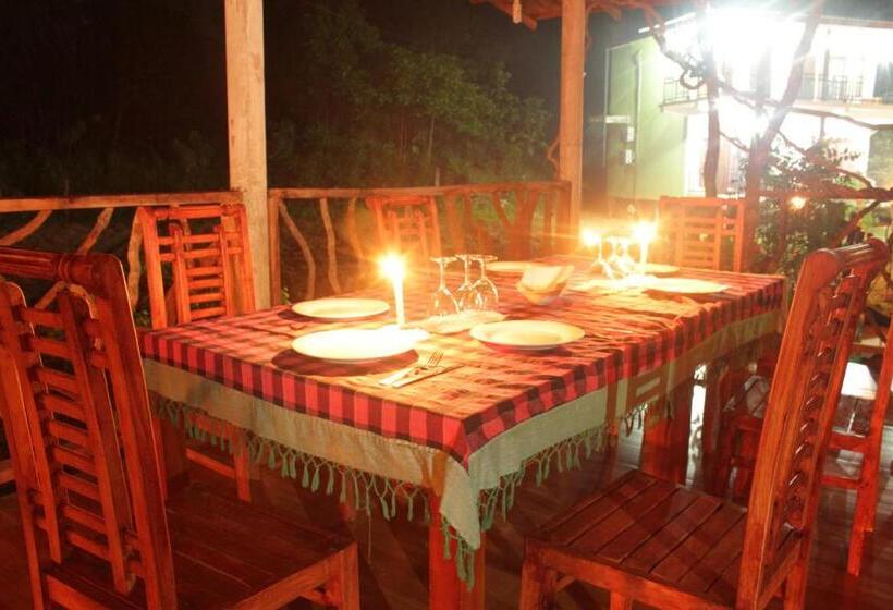 Номер Стандарт, Darshani Lodge