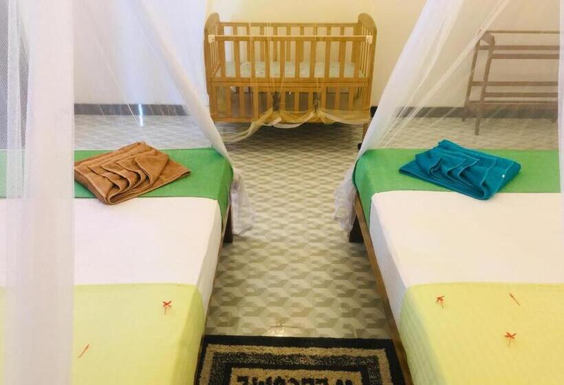 Семейный Номер Вид на Горы, Darshani Lodge