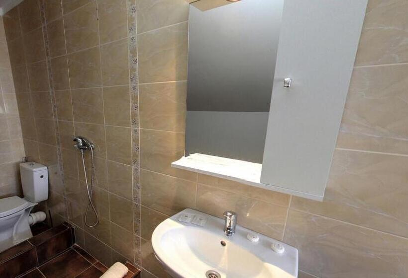 اتاق استاندارد یک نفره, La Storia Guest House
