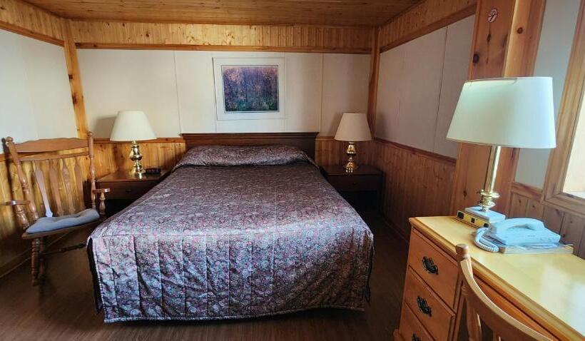 Standardrum, Auberge Motel 4 Saisons