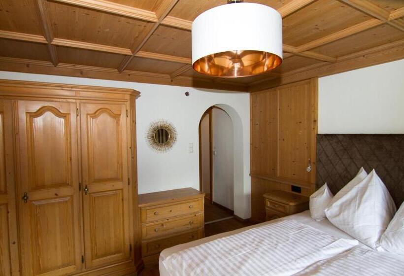Трехместный Номер Стандарт с Балконом, Haus Am Sonnenhang