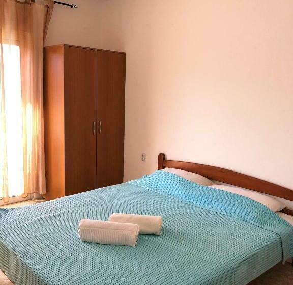 اتاق استاندارد با بالکن, Lazorja Rooms