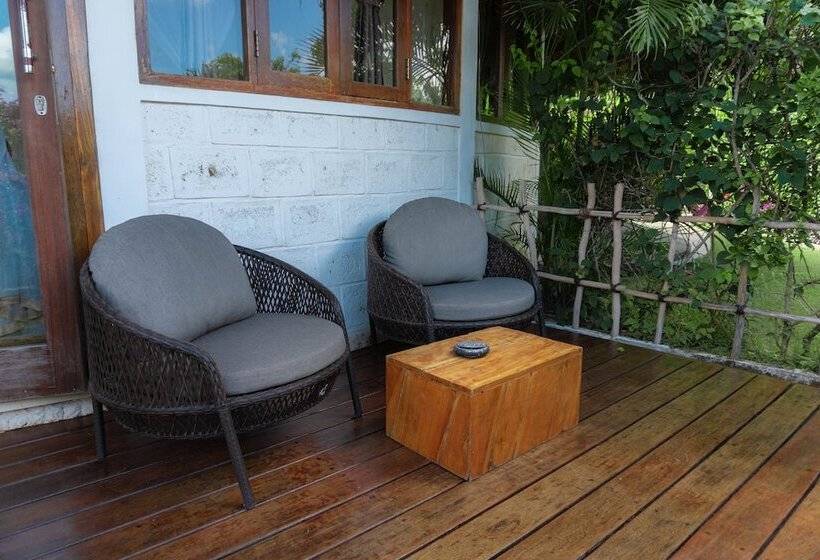اتاق خانوادگی, La Joya Biu Biu Resort