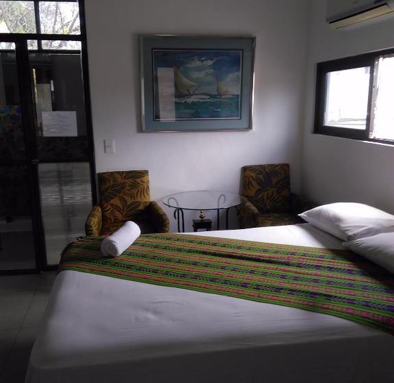 استودیو ساده, Buenos Días Guest House