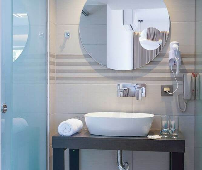 Номер Стандарт Вид на Сад, Imperial Palace Adults Only