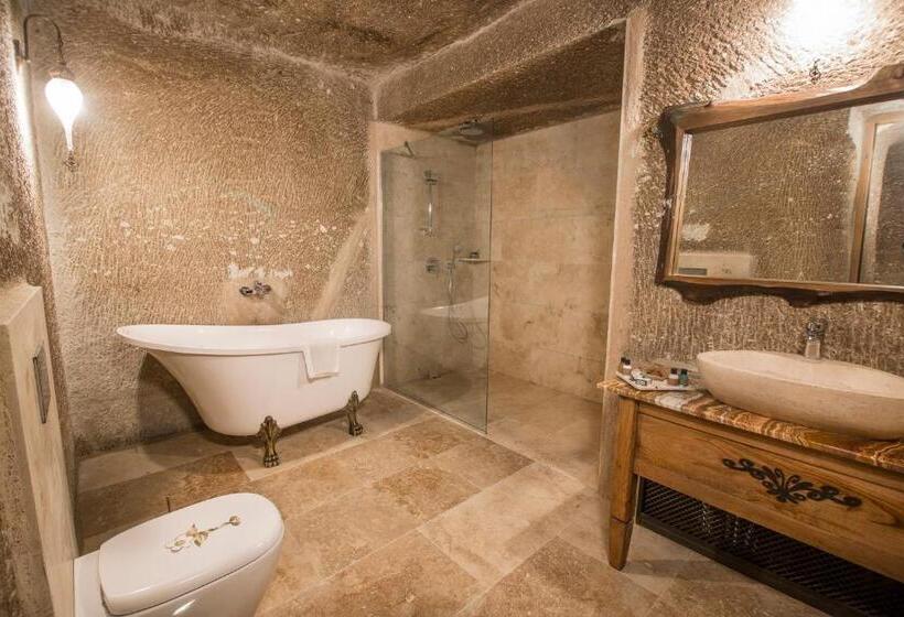 스위트, Hera Cave Suites