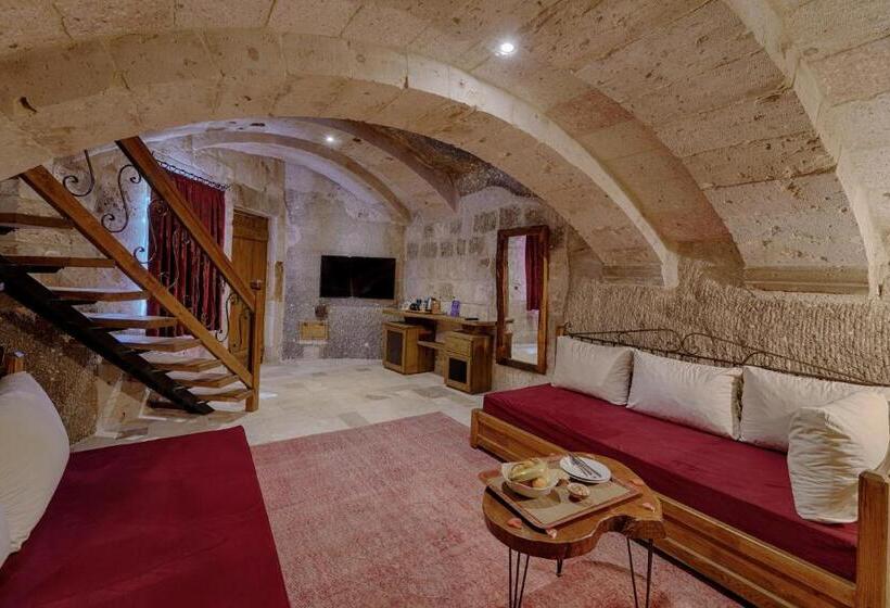 스위트 킹사이즈 침대, Hera Cave Suites