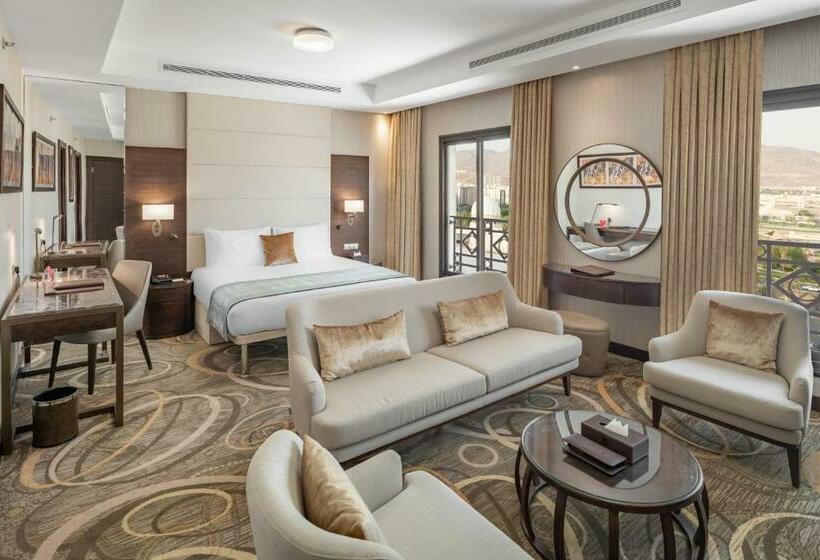 سوییت جونیور, Millennium Makkah Al Naseem