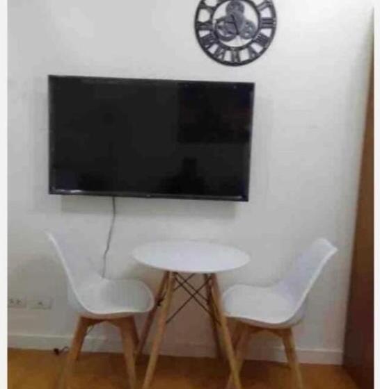 استودیوی استاندارد, 8 Adriatico Branson Condotel 20d