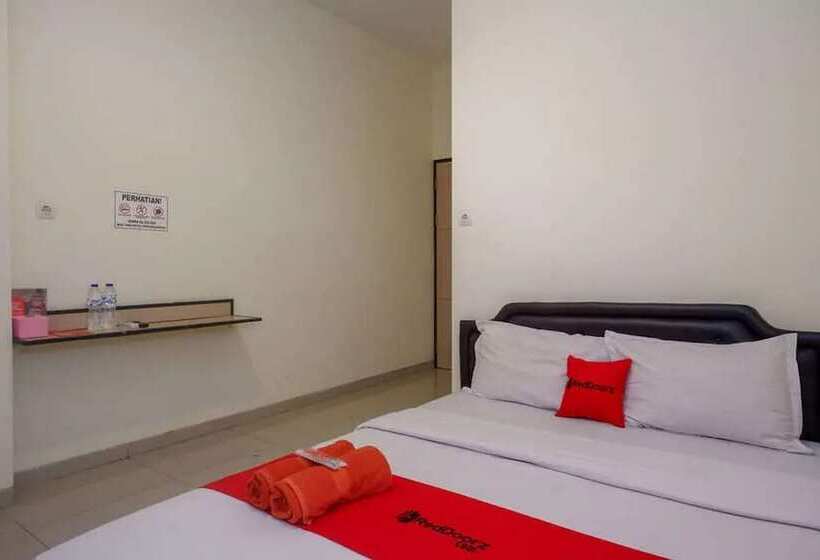 Номер Стандарт, Reddoorz Near Malioboro Mall