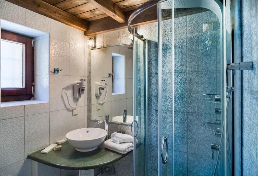 Трехместный Номер Deluxe, Gioraldi Art