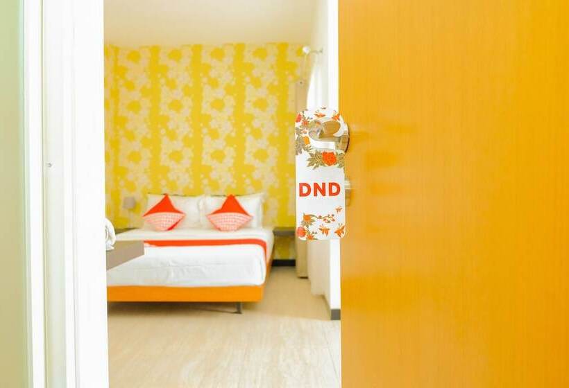 جناح عائلي, 32 Guest House By Oyo