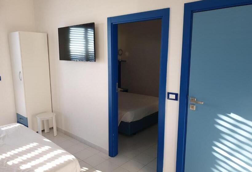 סוויטת ג'וניור נוף לים, Caraibisiaco Sul Mare