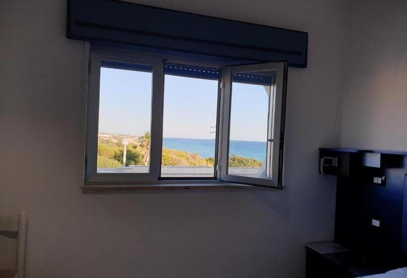 חדר סטנדרט לארבעה נוף לים, Caraibisiaco Sul Mare