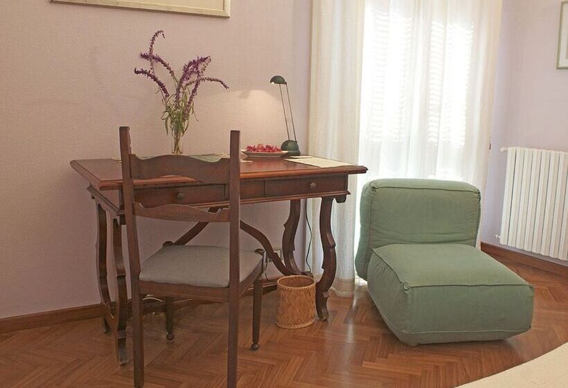 اتاق استاندارد, B&b Velardi