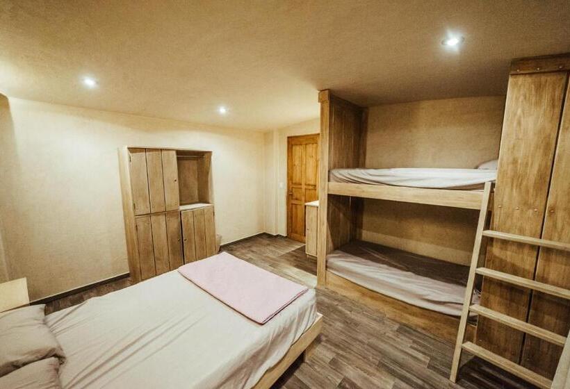 اتاق استاندارد چهار تخته, Kotantik Bed & Breakfast