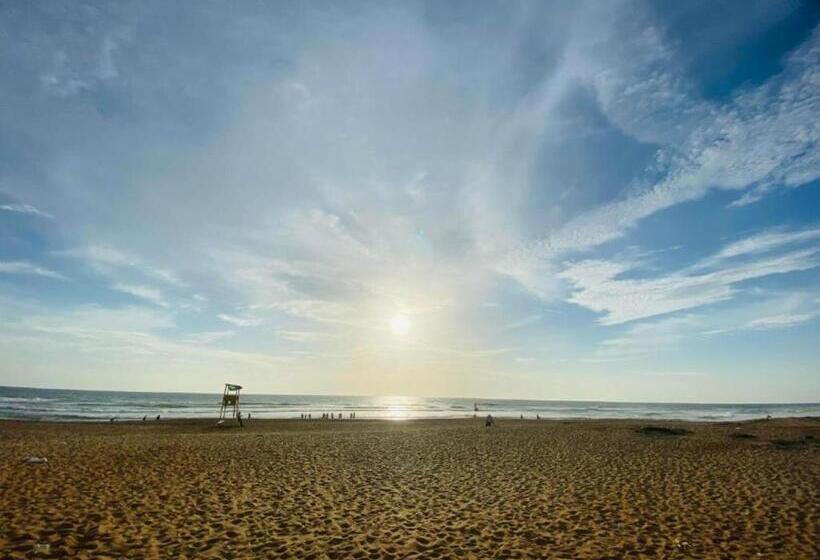 Студио Стандарт с Балконом, Calangute Sea Steps