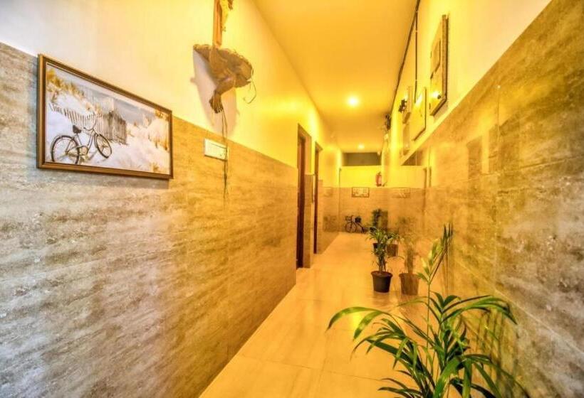 Студио Стандарт с Балконом, Calangute Sea Steps