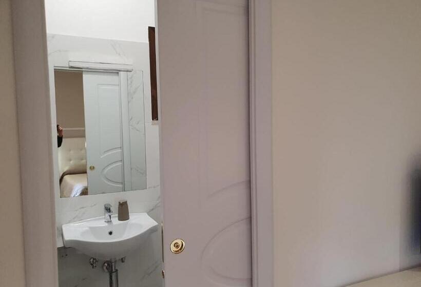 اتاق راحتی سه تخته, Guest House Piazza Carmine