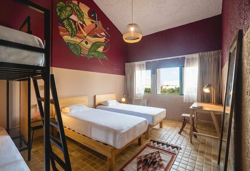 تختخواب در اتاق مشترک, Selina Cancun Laguna  Zone Hotelera