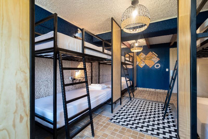 تختخواب در اتاق مشترک, Selina Cancun Laguna  Zone Hotelera