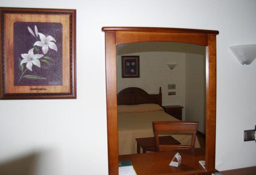 Habitación Estándar Individual, Heredero