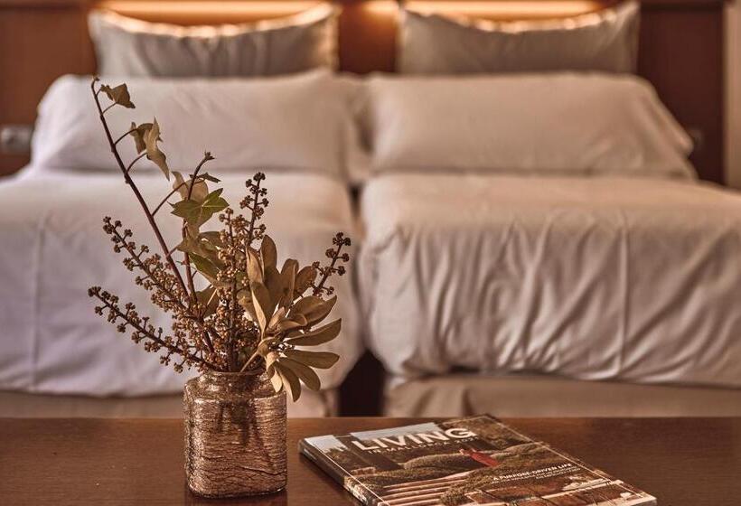سوئیت جونیور با چشم‌انداز باغ, Maristel Hotel & Spa - Adults Only