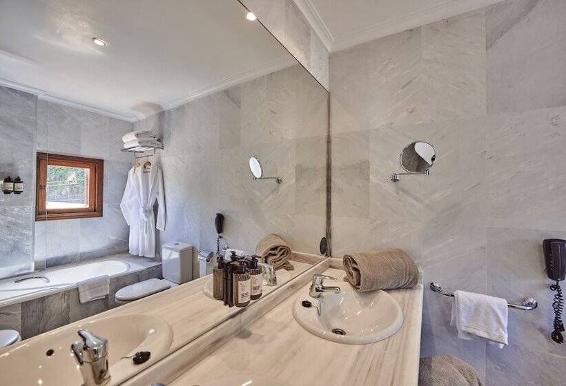 سوییت جونیور با چشم‌انداز دریا, Maristel Hotel & Spa - Adults Only