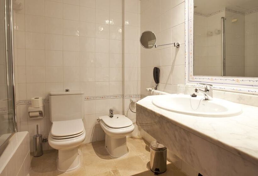 سوئیت جونیور با چشم‌انداز باغ, Maristel Hotel & Spa - Adults Only