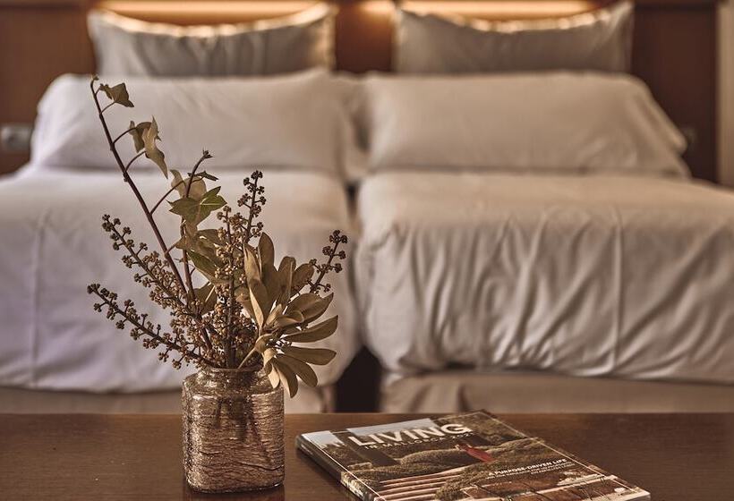 سوئیت جونیور با چشم‌انداز باغ, Maristel Hotel & Spa - Adults Only