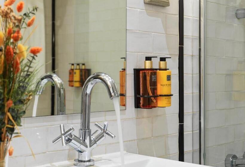 Номер Deluxe с Террасой, Boutique Hotel H10 Catalunya Plaza