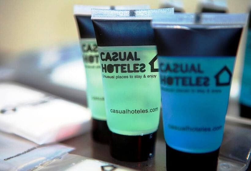اتاق اکونومی, Casual Del Cine Valencia