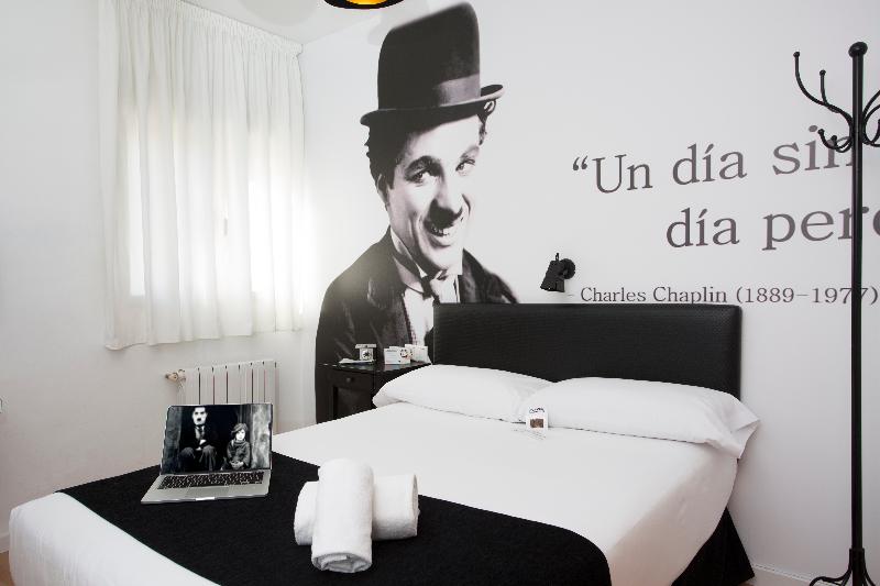 اتاق اکونومی, Casual Del Cine Valencia
