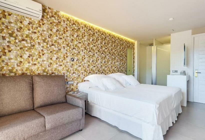 Номер Стандарт с Террасой, Occidental Ibiza