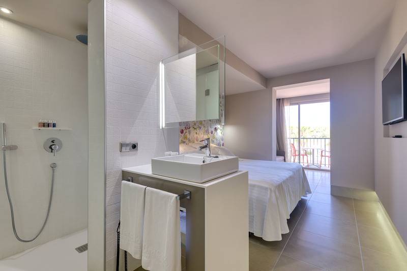 Семейный Номер, Occidental Ibiza