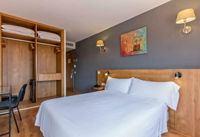 Quarto Superior, Nura Santa Ponsa Pins