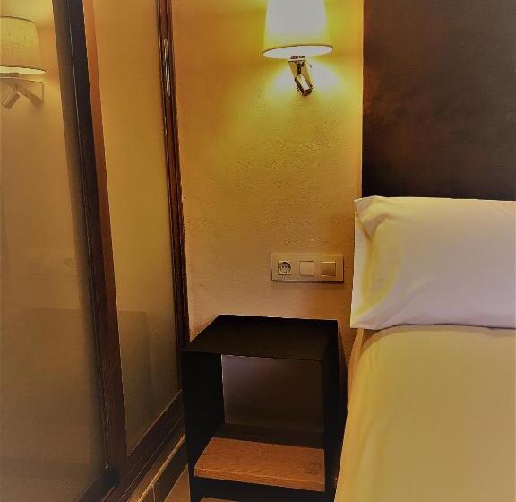 标准三人间, Chillout Hotel Tres Mares