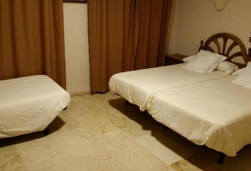 اتاق استاندارد چهار تخته, Balcón De Cazorla