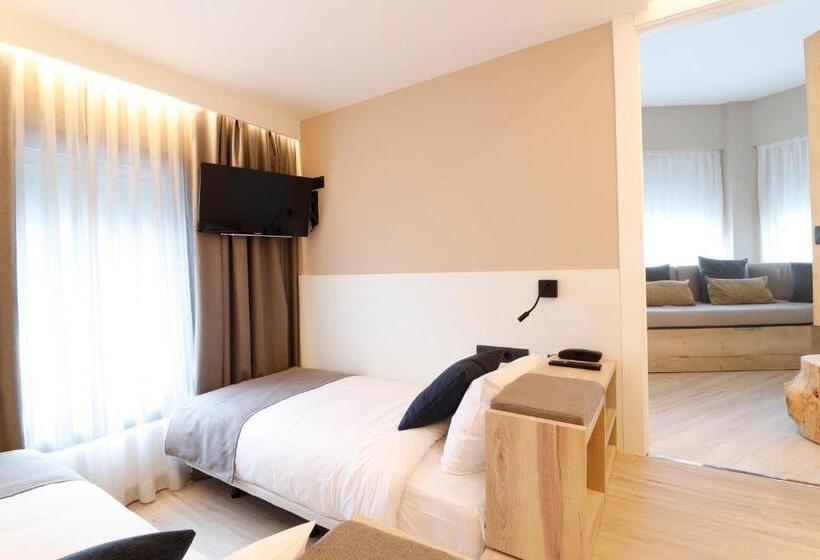 Quarto Familiar Superior, Montarto