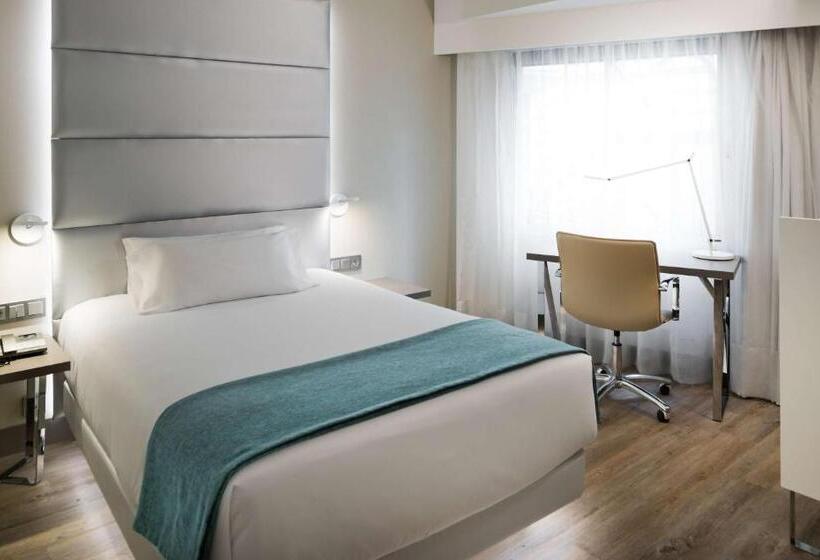 带露台的高档房间, NH Madrid Zurbano