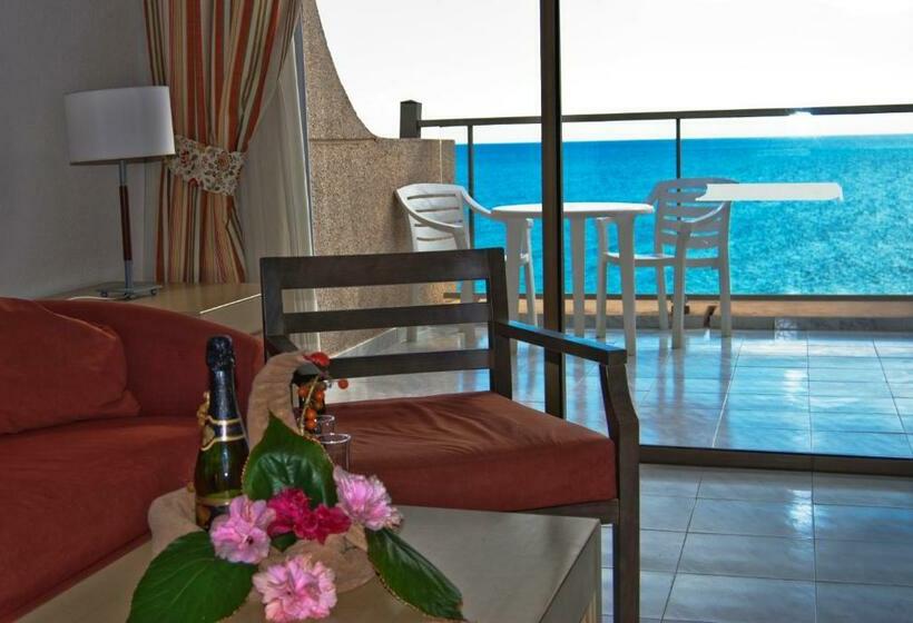 带海景的标准房, Sbh Taro Beach